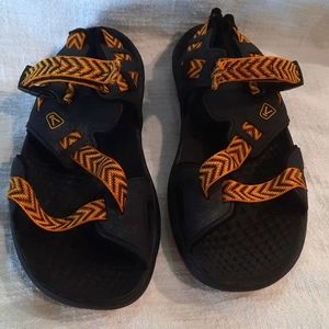 Keen river sandals size 13